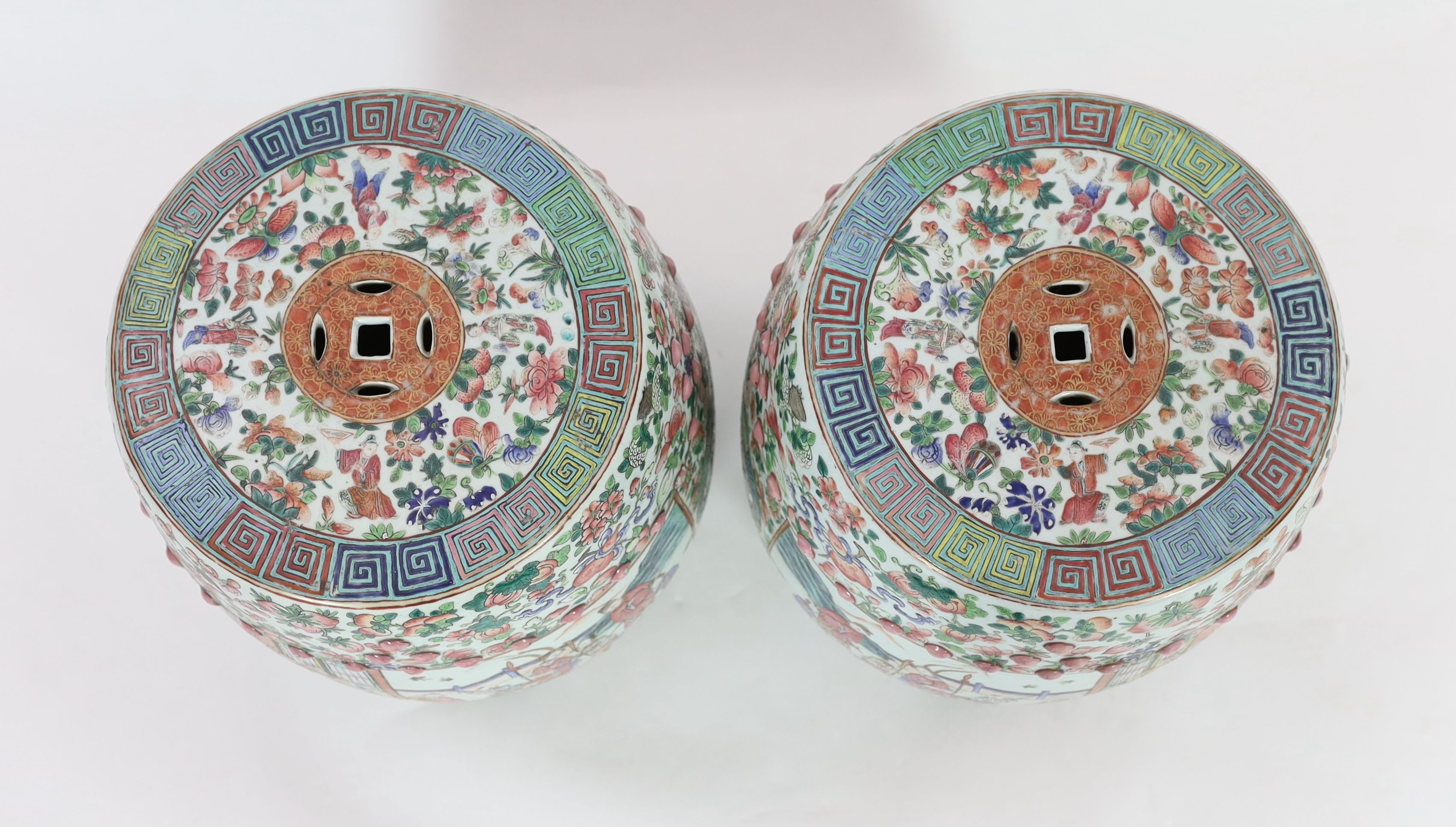 A pair of Chinese famille rose barrel garden seats, late 19th century 48 cm high